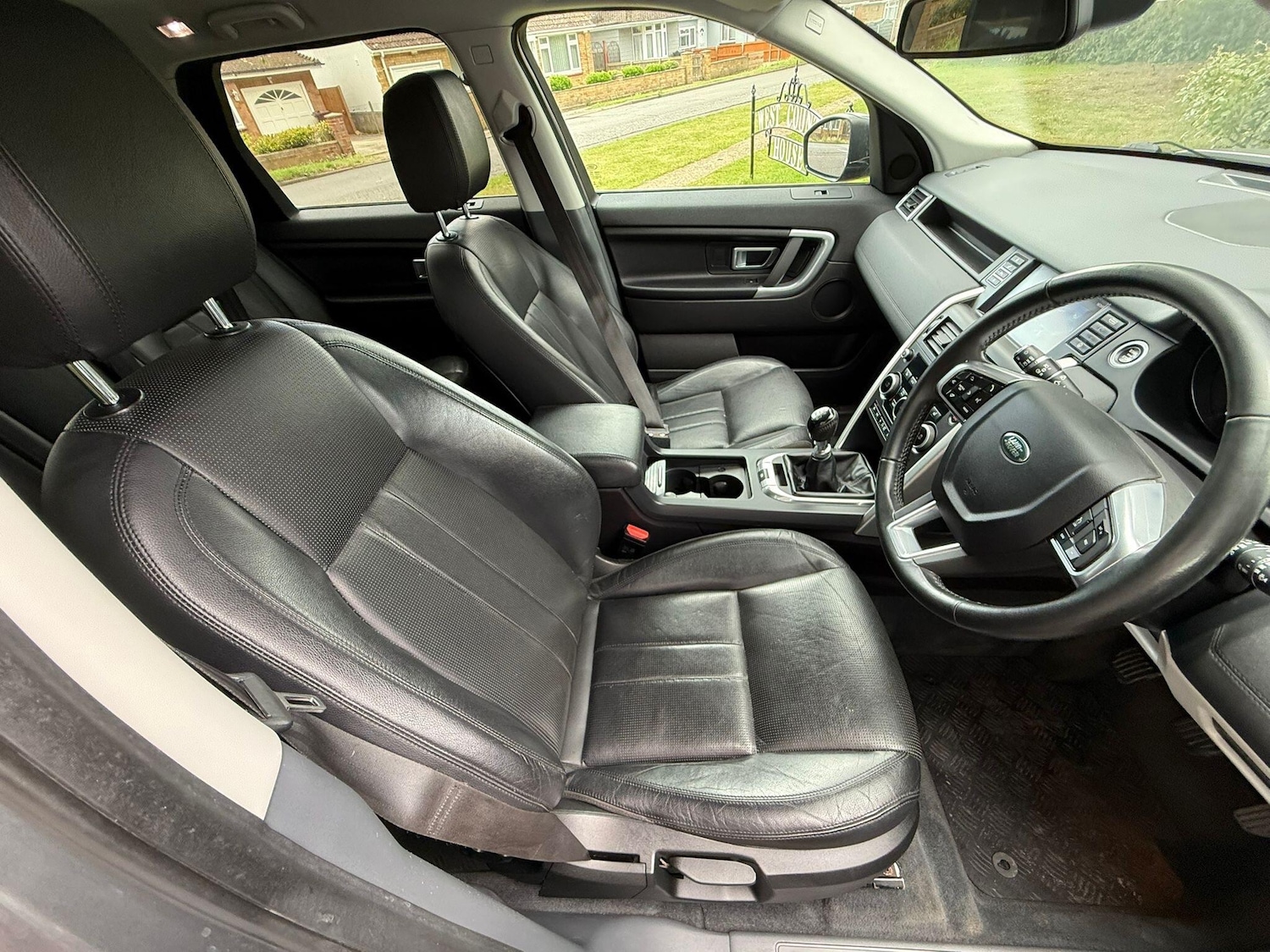 Used Land Rover Discovery Sport 2016 for sale - 76688830: Photo 17