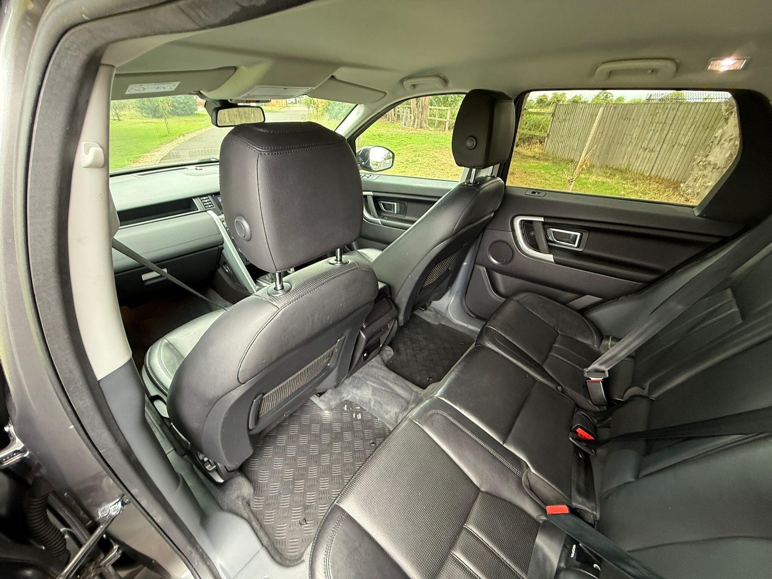 Used Land Rover Discovery Sport 2016 for sale - 76688830: Photo 19