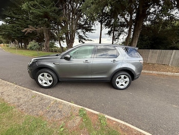 Used Land Rover Discovery Sport 2016 for sale - 76688830: Photo