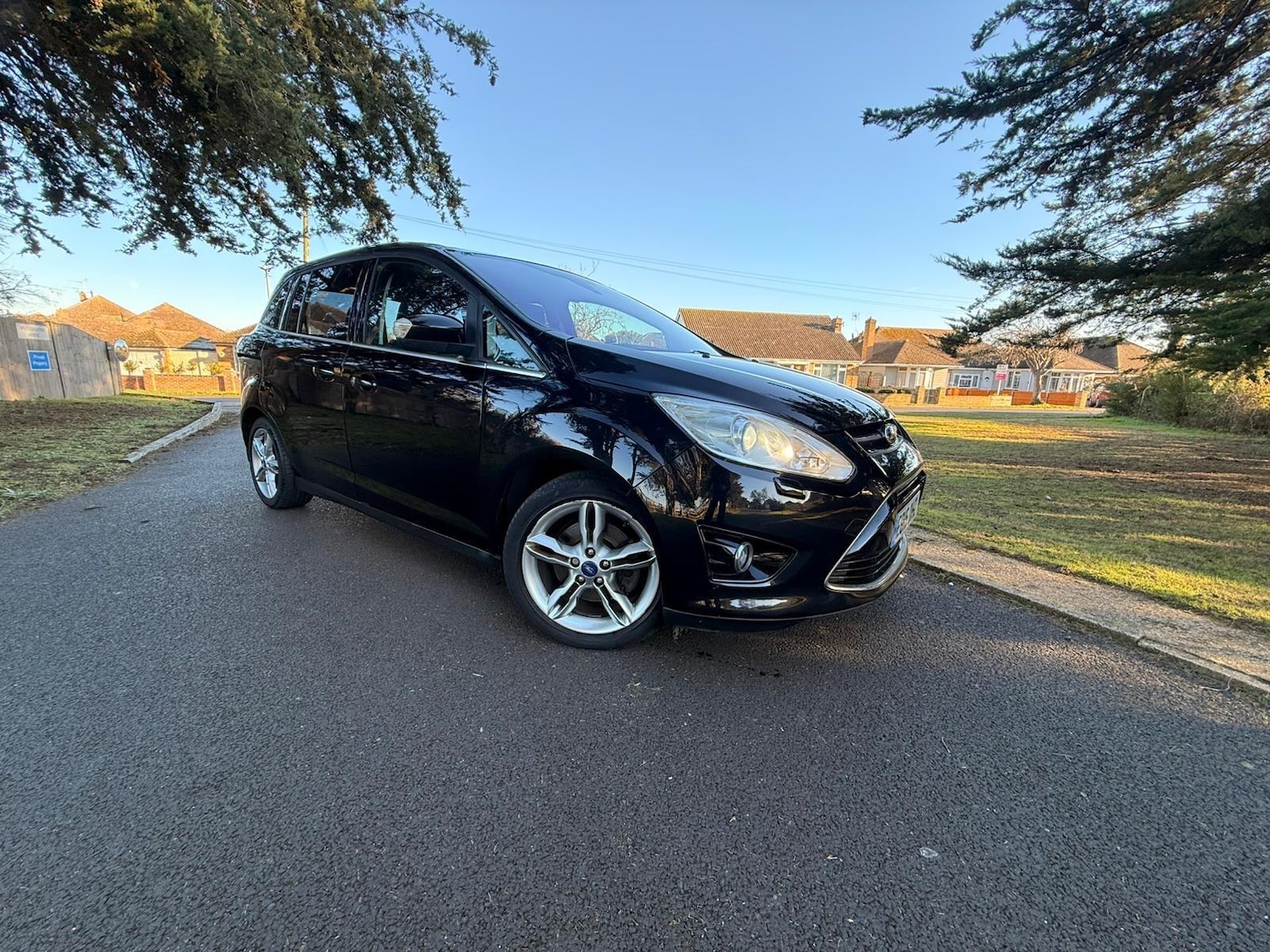 Used Ford Grand C-Max 2015 for sale - 77108840: Photo 1