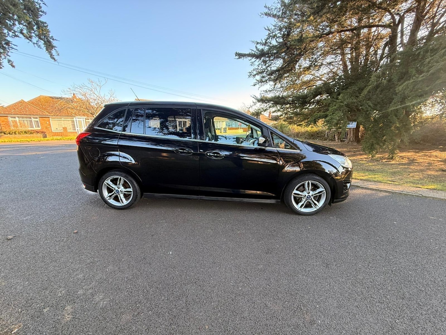 Used Ford Grand C-Max 2015 for sale - 77108840: Photo 3