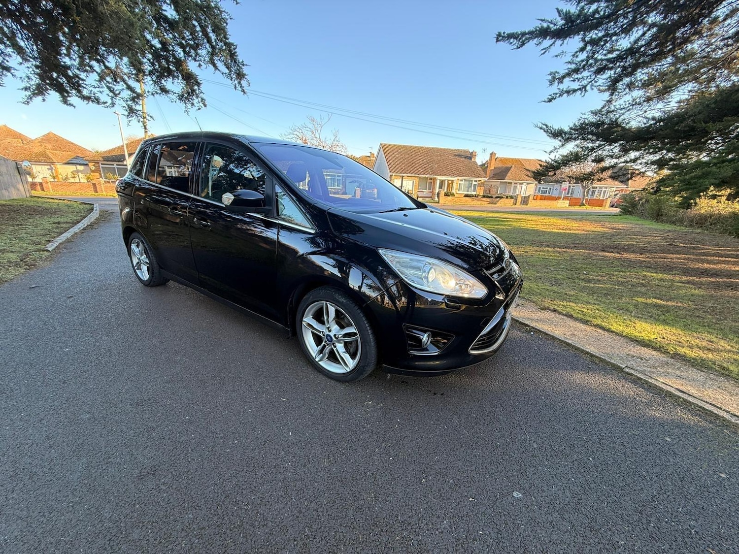 Used Ford Grand C-Max 2015 for sale - 77108840: Photo 8