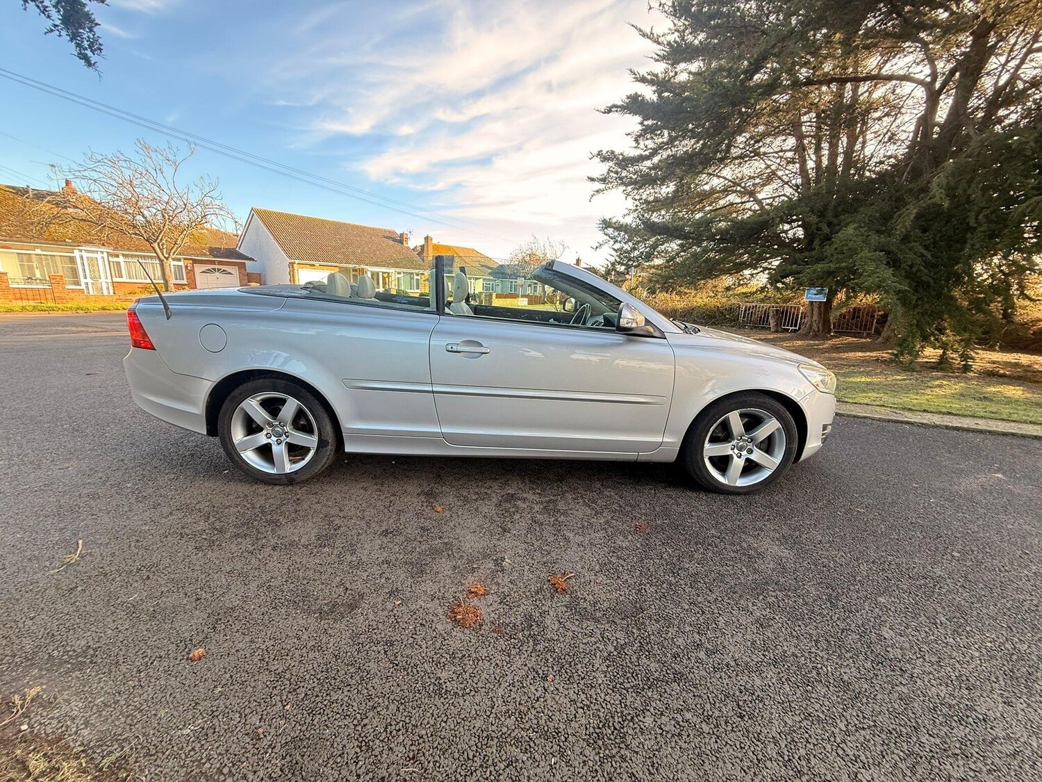 Used Volvo C70 2010 for sale - 77351334: Photo 12
