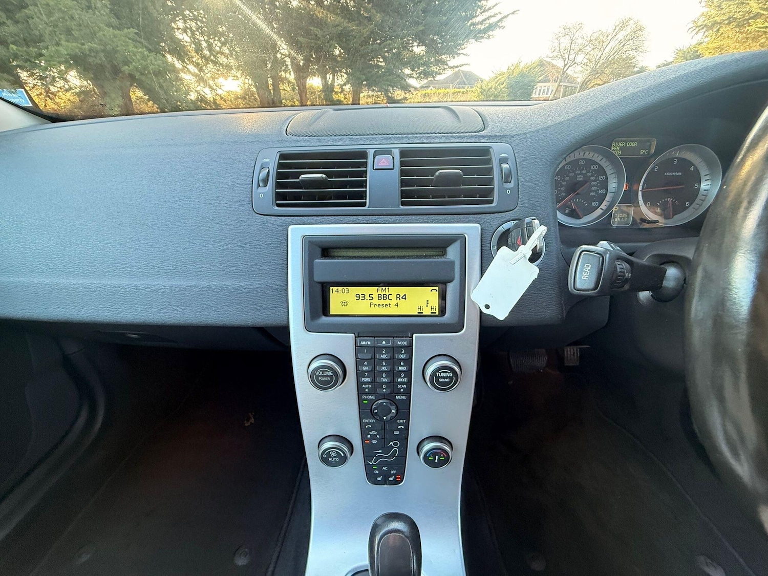 Used Volvo C70 2010 for sale - 77351334: Photo 23