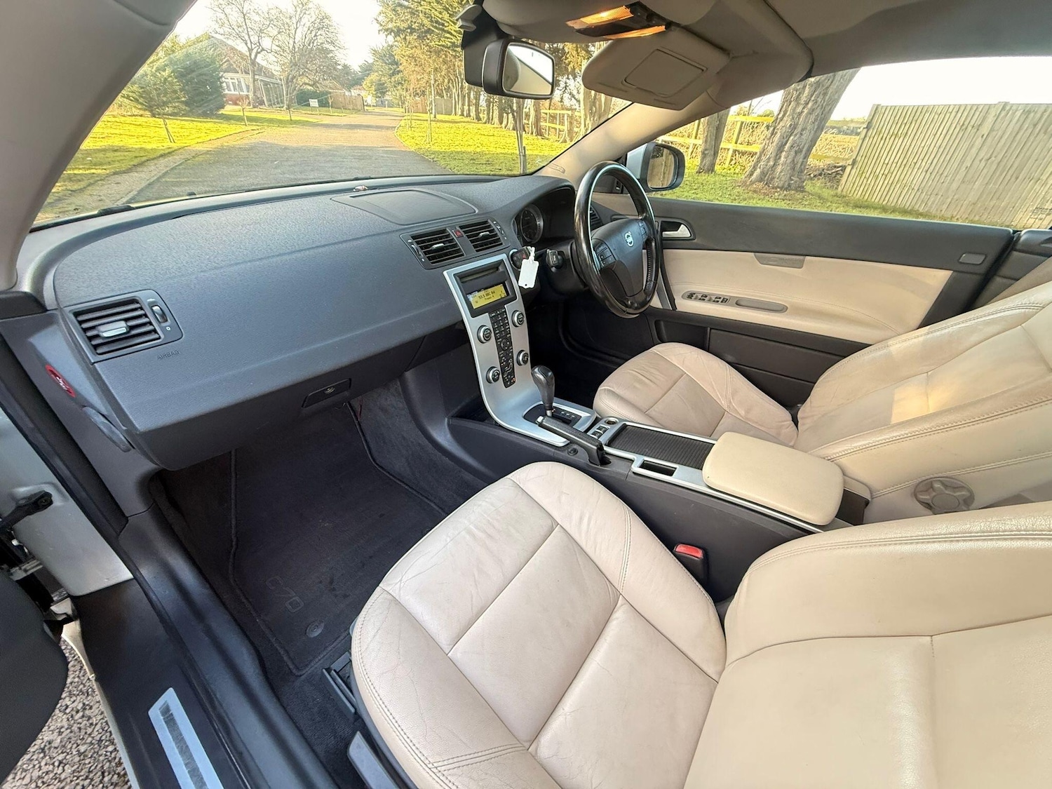 Used Volvo C70 2010 for sale - 77351334: Photo 28