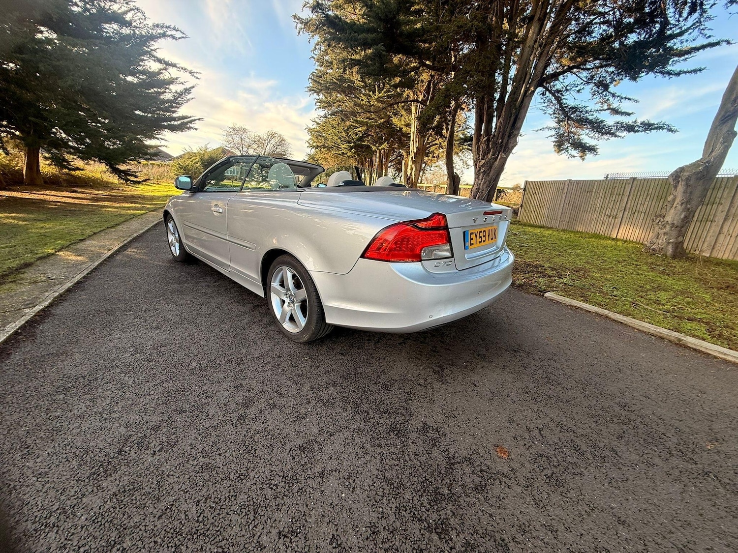 Used Volvo C70 2010 for sale - 77351334: Photo 7