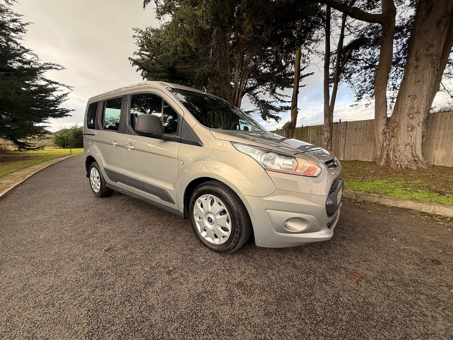 Used Ford Tourneo Connect 2015 for sale - 77550587: Photo 5