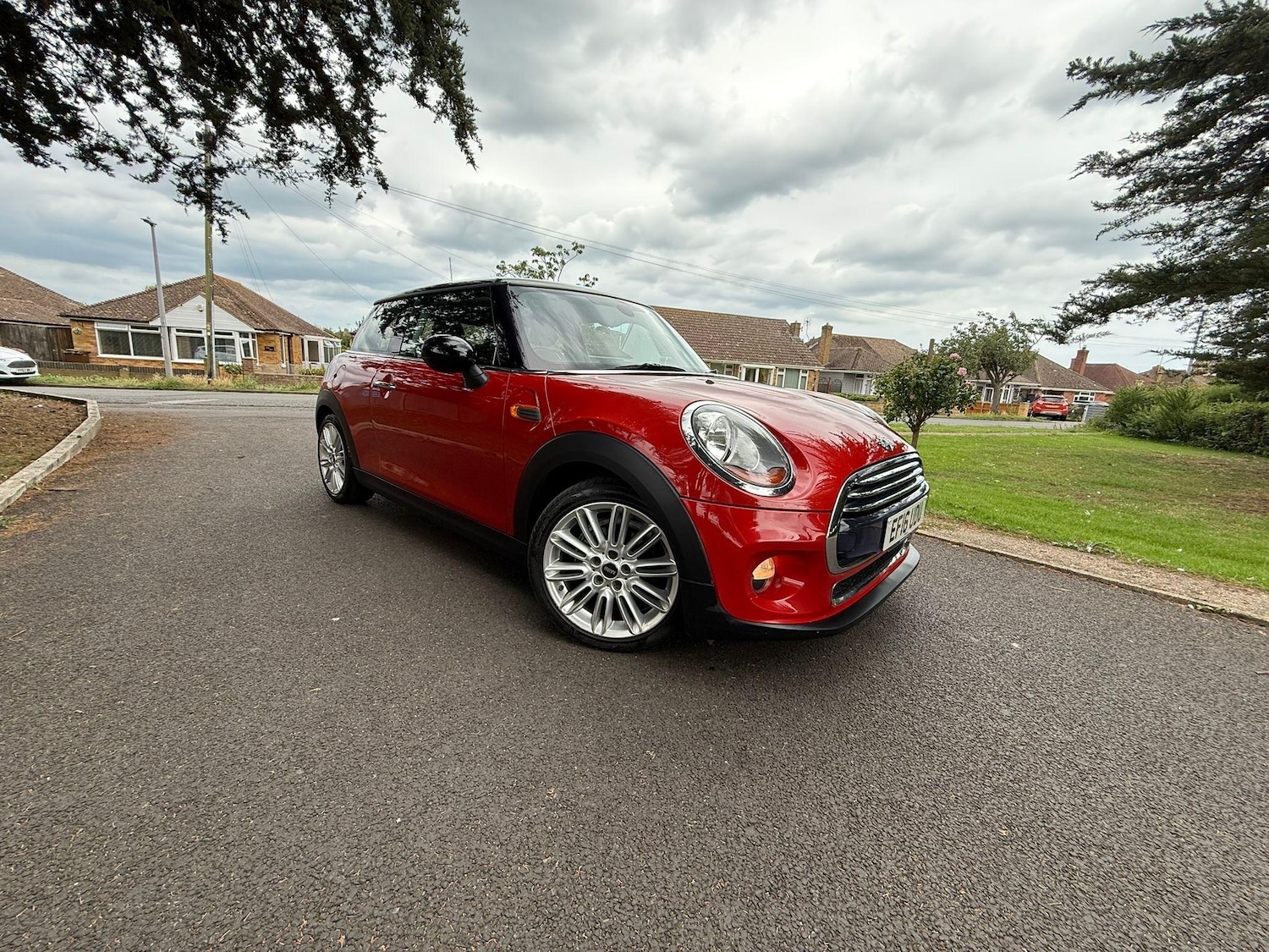 Used MINI Hatch 2016 for sale - 76688850: Photo 1