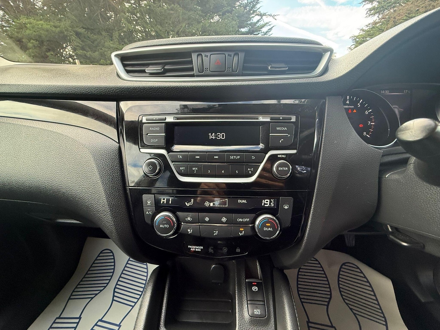 Used Nissan Qashqai 2017 for sale - 76689469: Photo 17