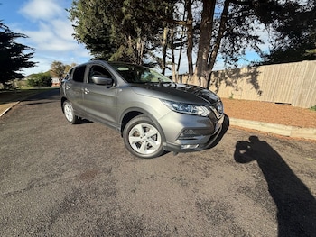Used Nissan Qashqai 2017 for sale - 76689469: Photo