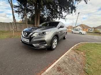 Used Nissan Qashqai 2017 for sale - 76689469: Photo