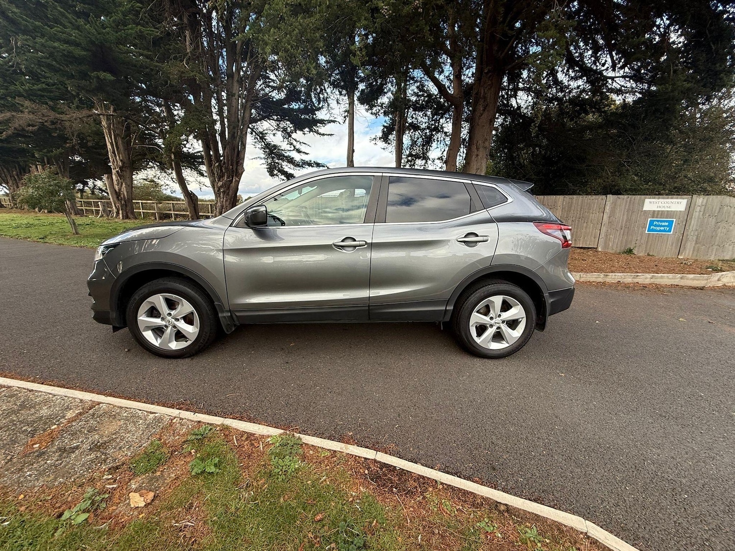 Used Nissan Qashqai 2017 for sale - 76689469: Photo 3