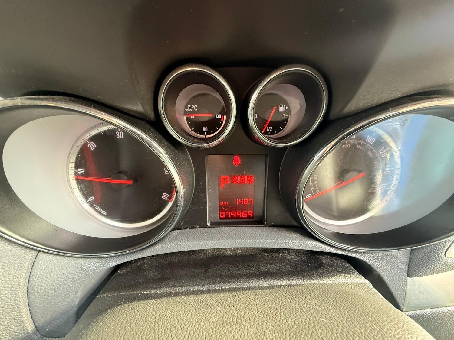 Used Vauxhall Mokka 2014 for sale - 77625119: Photo 11