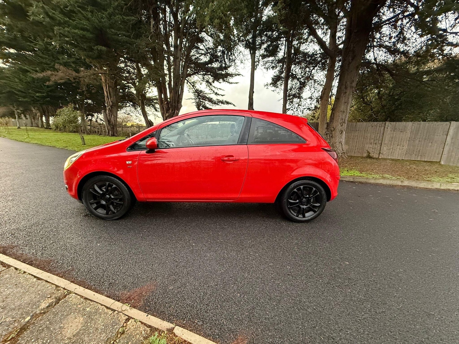 Used Vauxhall Corsa 2010 for sale - 76849954: Photo 3