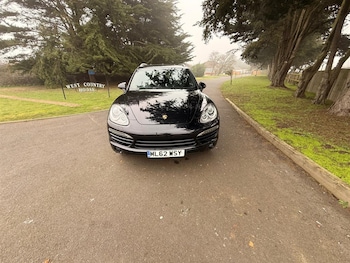 Used Porsche Cayenne 2012 for sale - 79595092: Photo