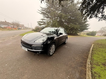 Used Porsche Cayenne 2012 for sale - 79595092: Photo