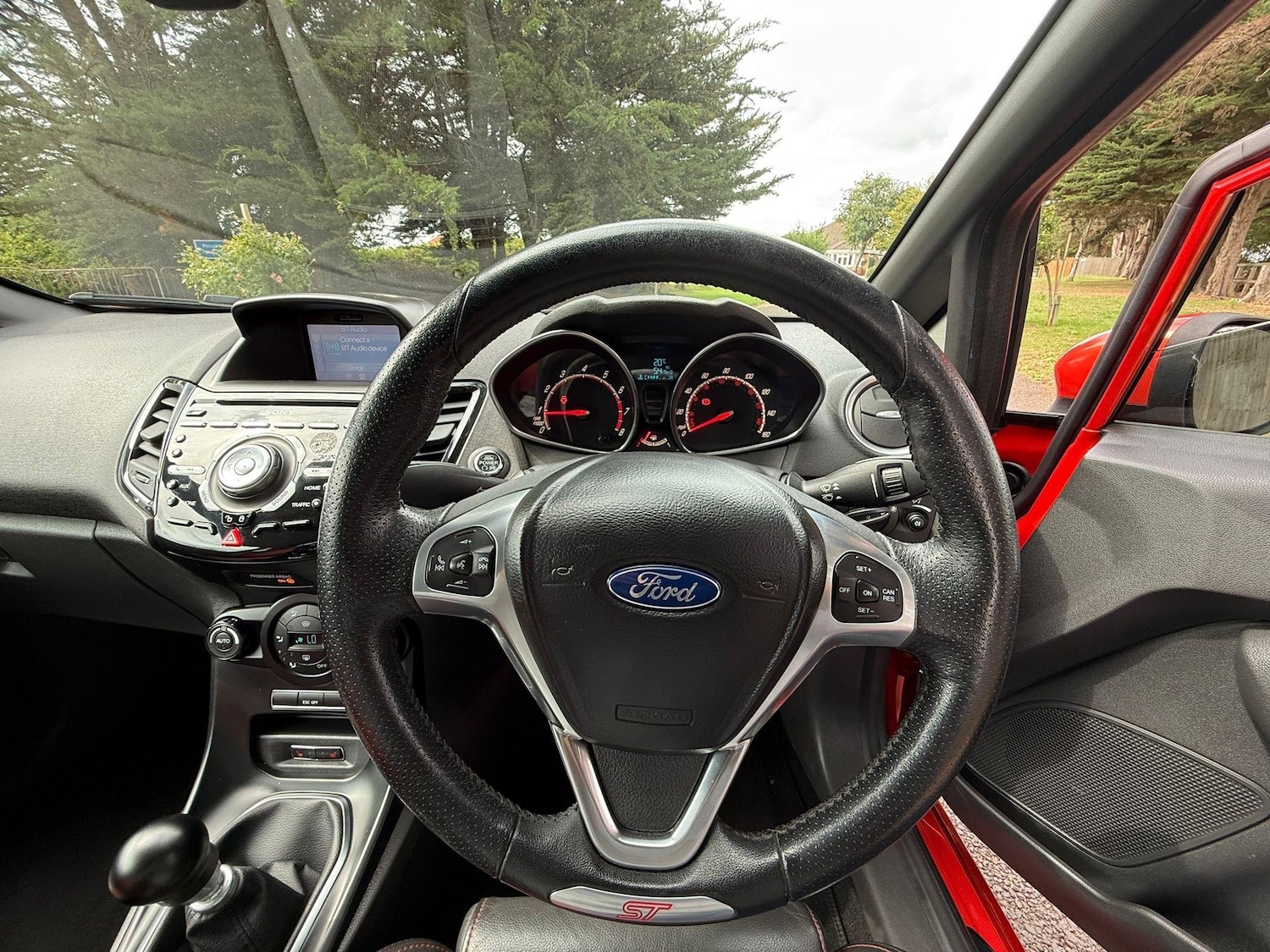 Used Ford Fiesta 2015 for sale - 76689876: Photo 12