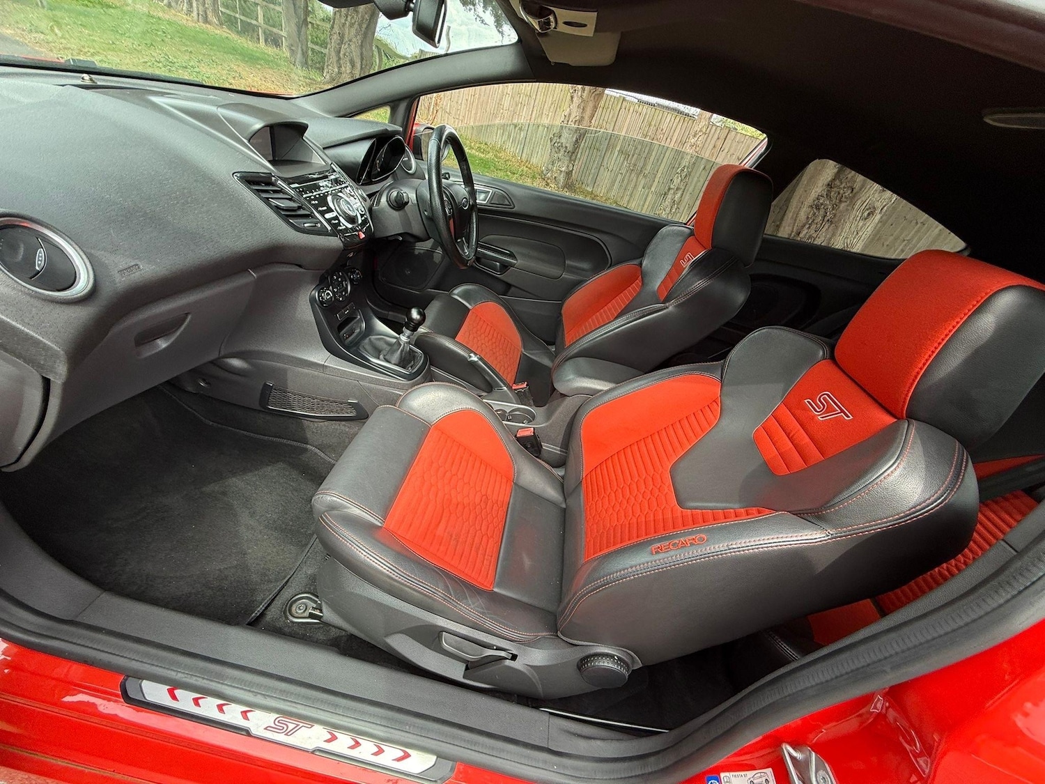 Used Ford Fiesta 2015 for sale - 76689876: Photo 16