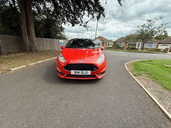 Used Ford Fiesta 2015 for sale - 76689876: Photo