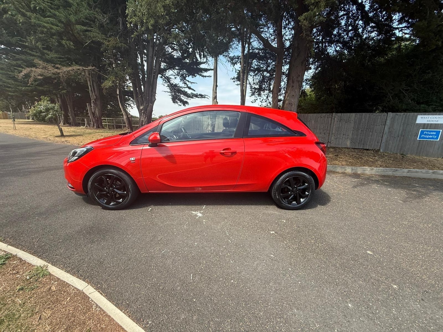 Used Vauxhall Corsa 2016 for sale - 76689905: Photo 4