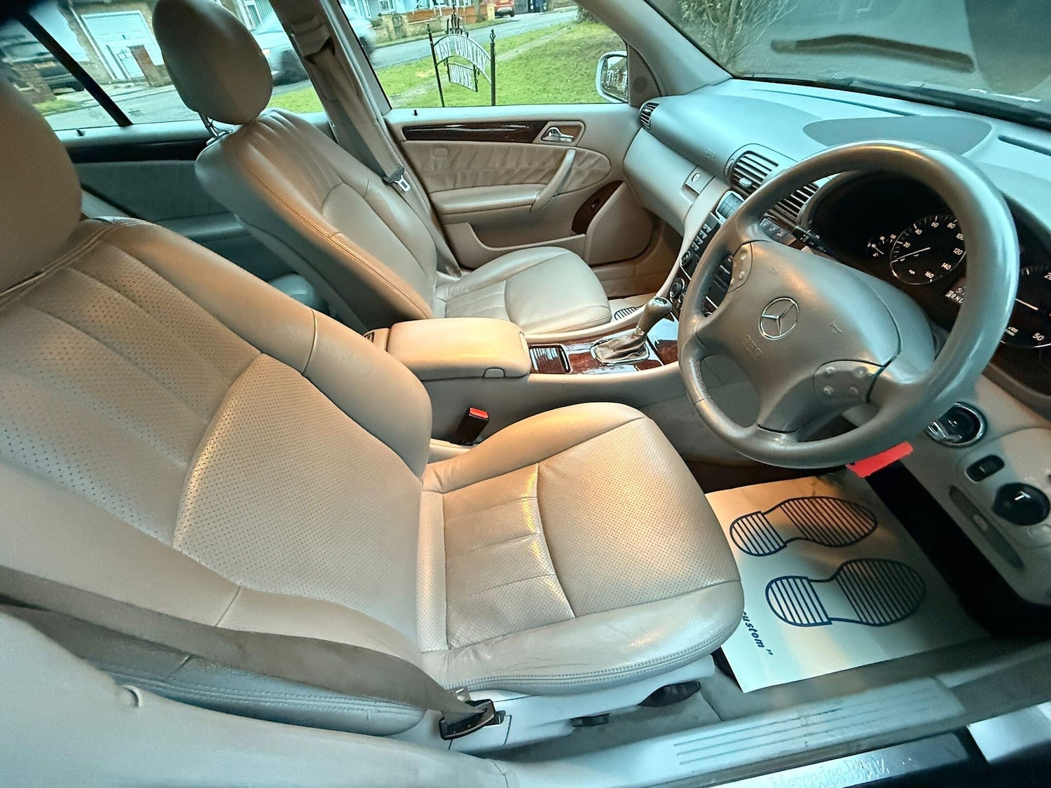 Used Mercedes-Benz C Class 2004 for sale - 77441235: Photo 11