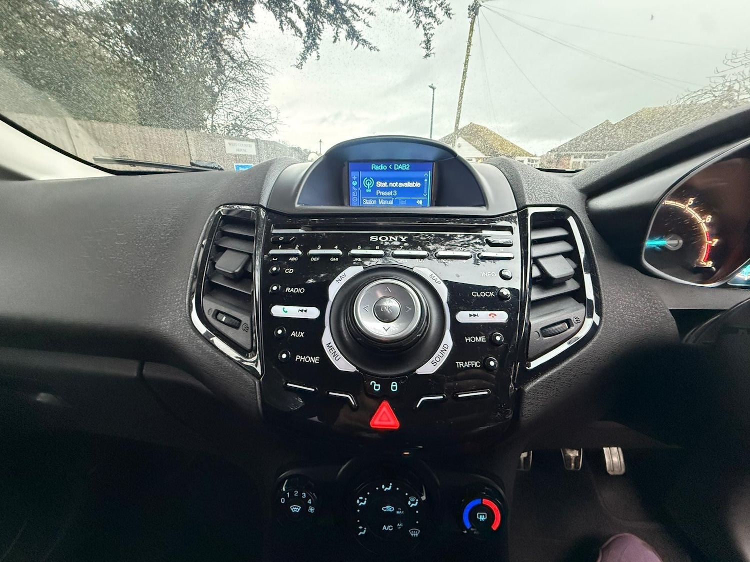 Used Ford Fiesta 2014 for sale - 77550107: Photo 12