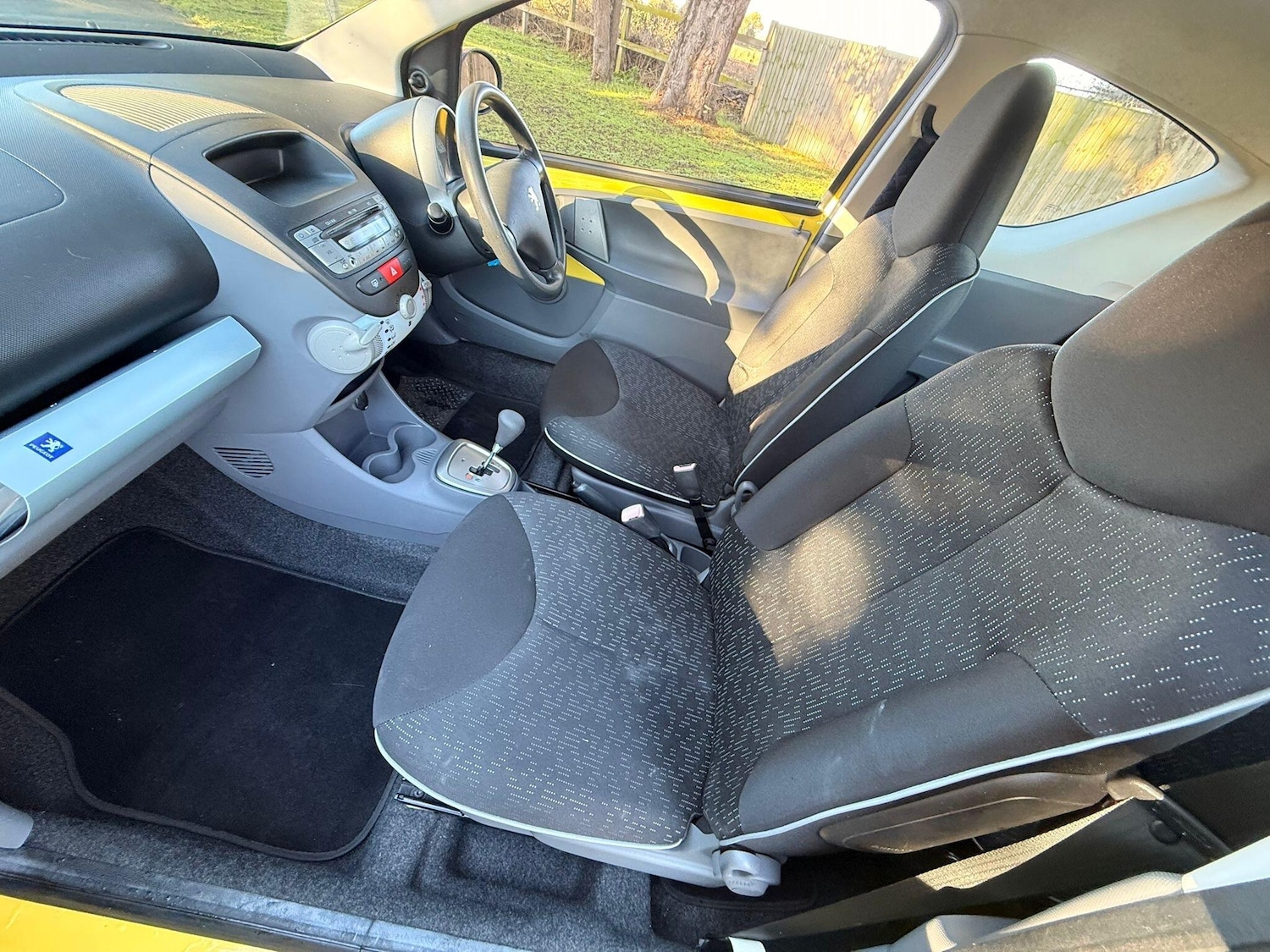 Used Peugeot 107 2010 for sale - 77351337: Photo 12