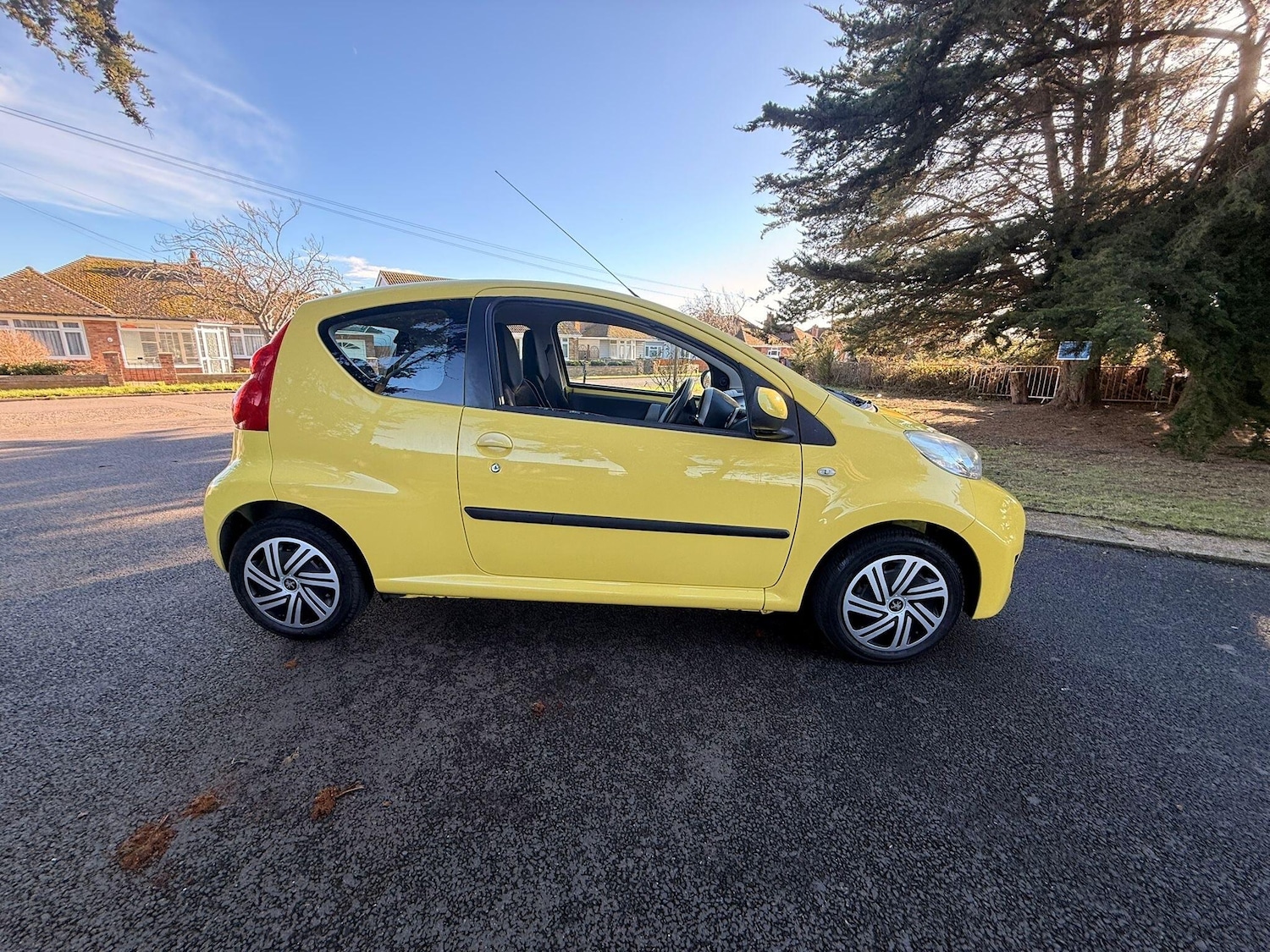 Used Peugeot 107 2010 for sale - 77351337: Photo 4