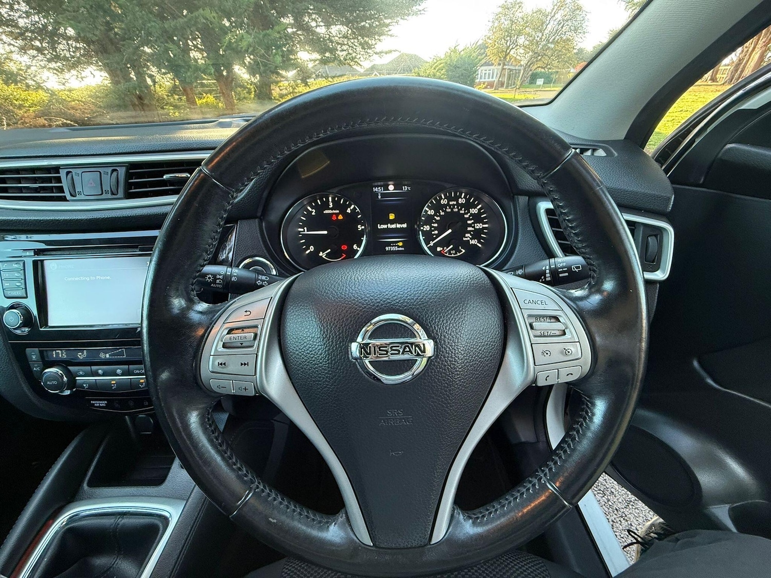 Used Nissan Qashqai 2015 for sale - 76689622: Photo 18