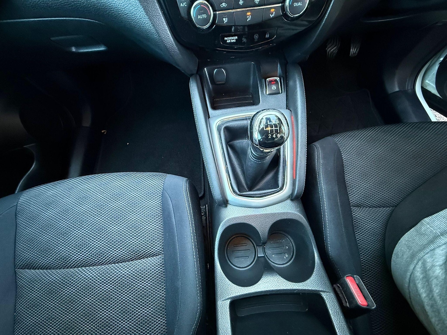 Used Nissan Qashqai 2015 for sale - 76689622: Photo 21