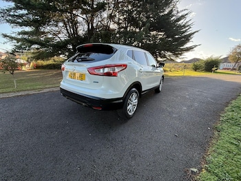 Used Nissan Qashqai 2015 for sale - 76689622: Photo
