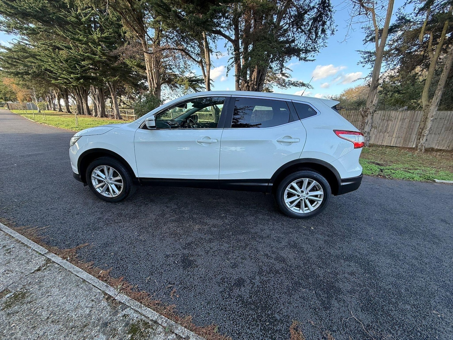 Used Nissan Qashqai 2015 for sale - 76689622: Photo 5