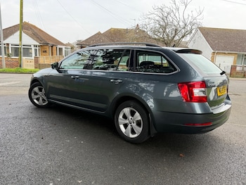Used Skoda Octavia 2019 for sale - 77854069: Photo