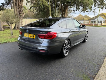 Used BMW 3 Series 2019 for sale - 77440104: Photo