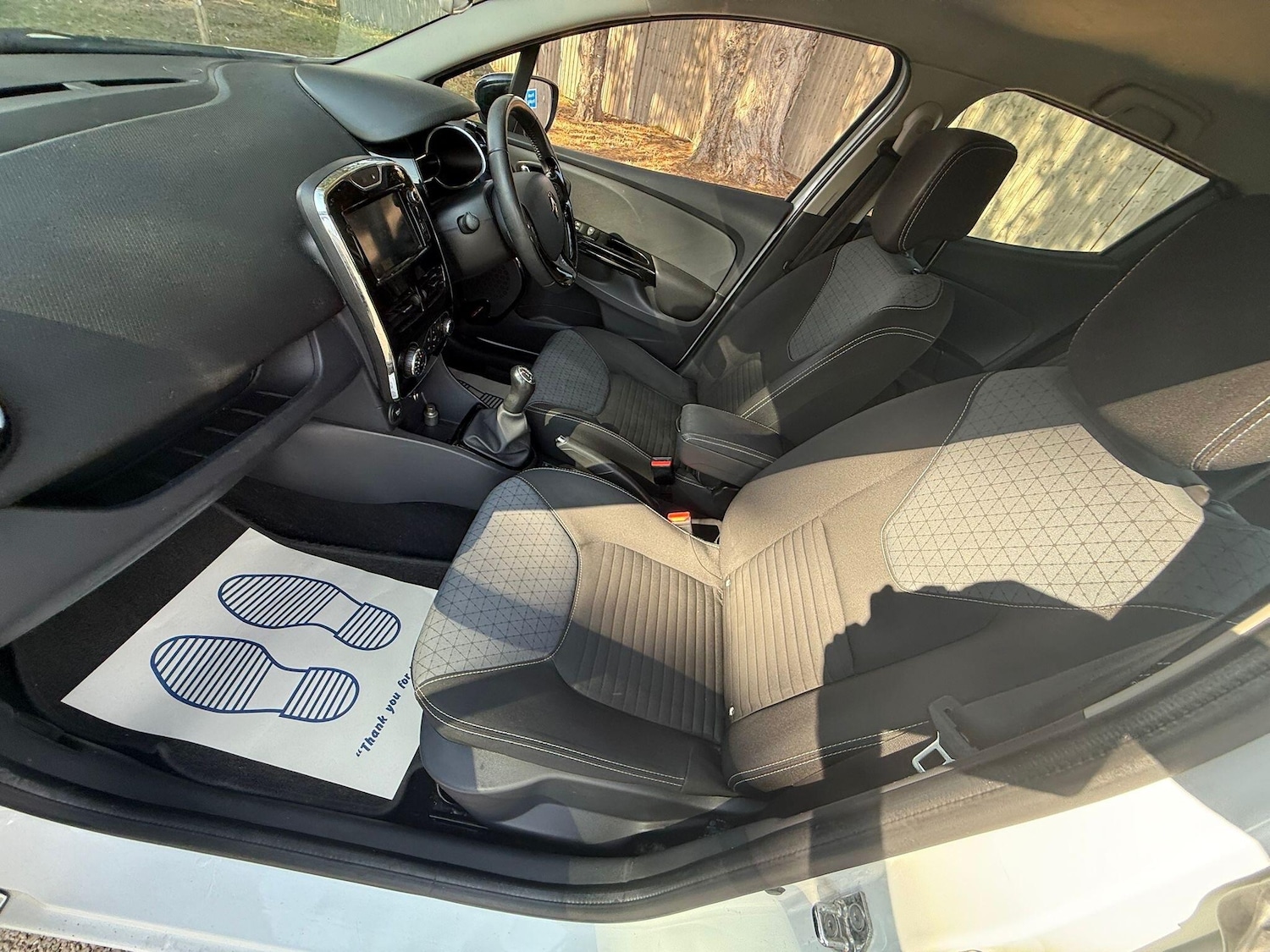 Used Renault Clio 2014 for sale - 76688736: Photo 10