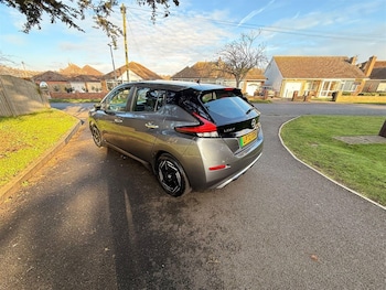 Used Nissan Leaf 2022 for sale - 79595099: Photo