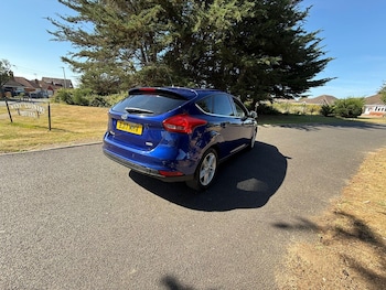 Used Ford Focus 2017 for sale - 76690071: Photo