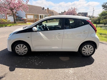 Used Toyota AYGO 2018 for sale - 79595110: Photo