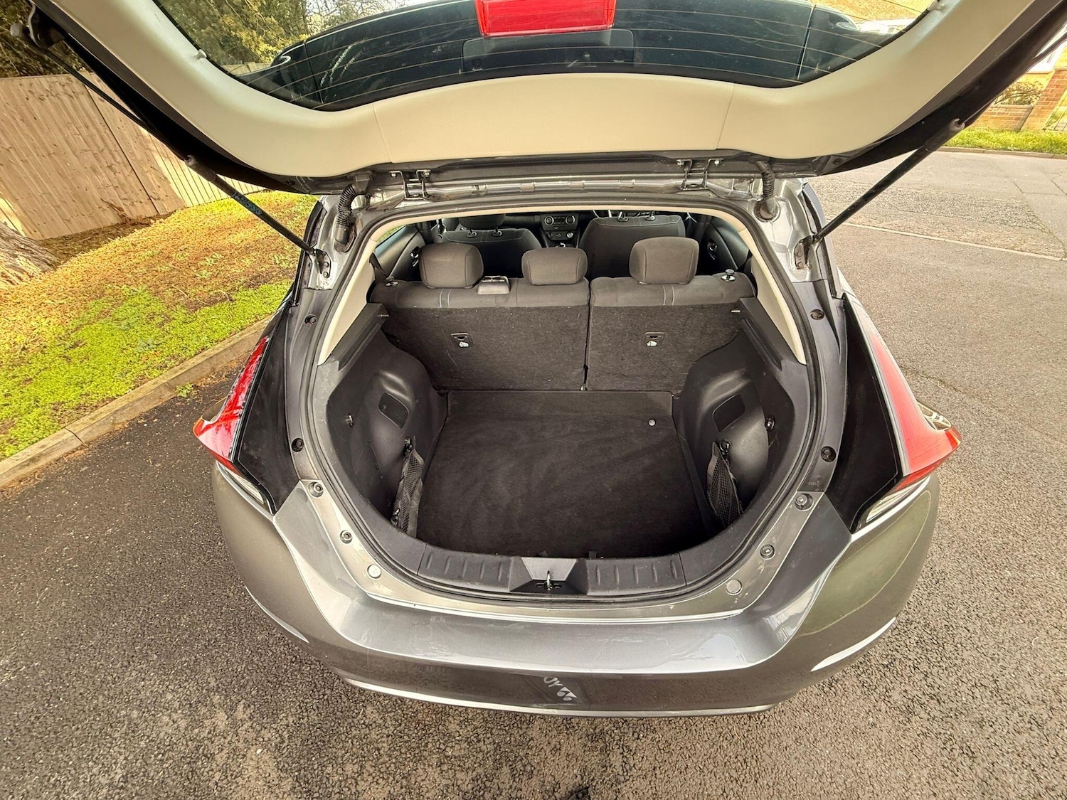 Used Nissan Leaf 2022 for sale - 77883169: Photo 15