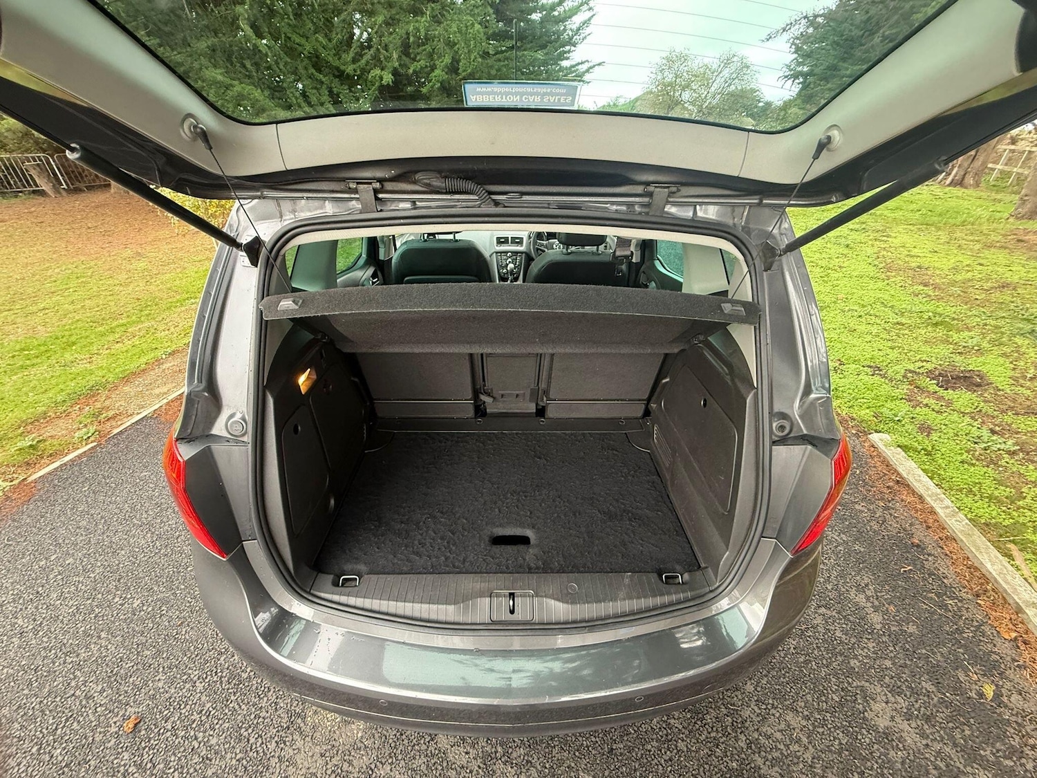 Used Vauxhall Meriva 2010 for sale - 76689068: Photo 21