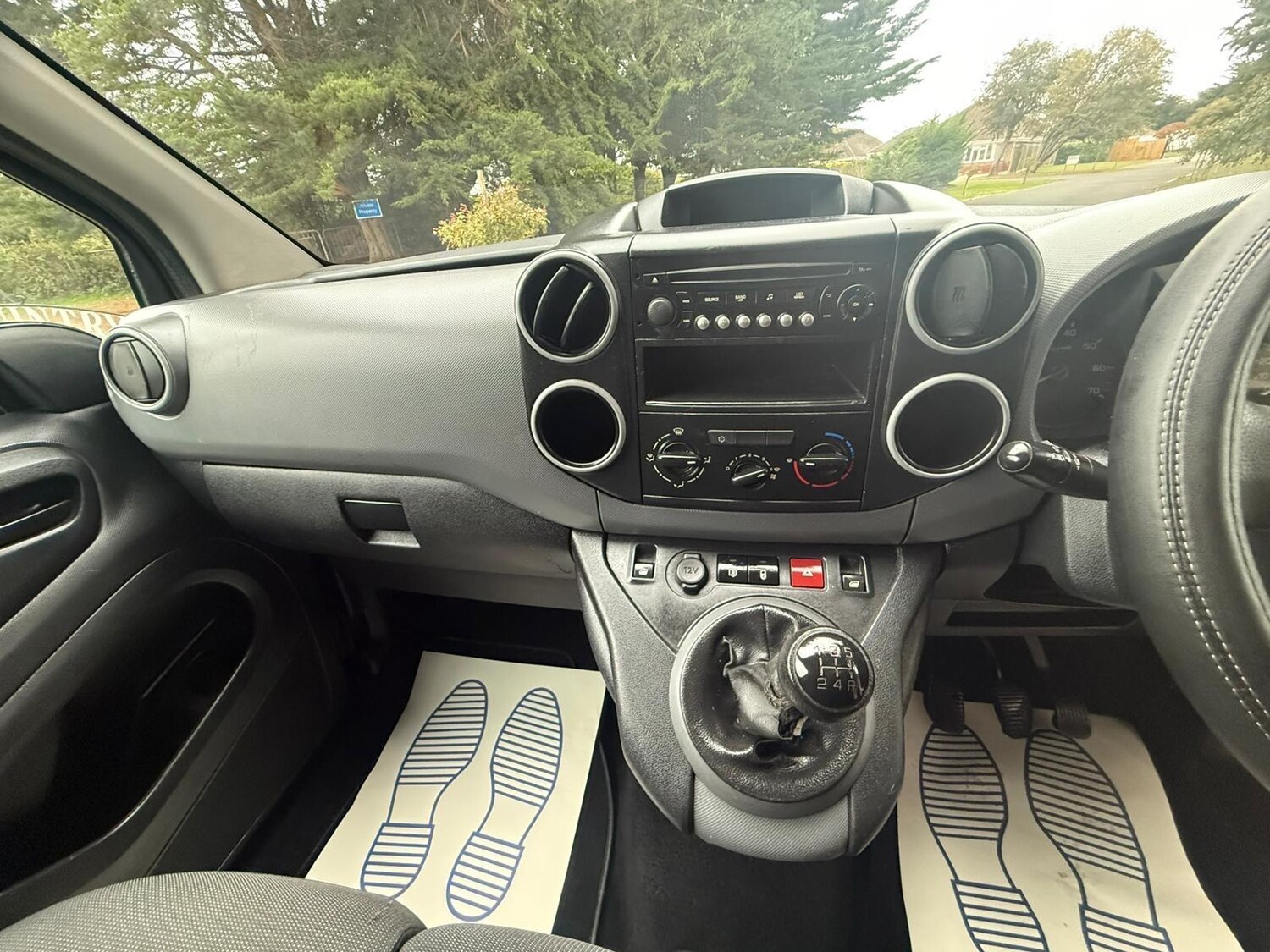 Used Peugeot Partner 2017 for sale - 77001098: Photo 12