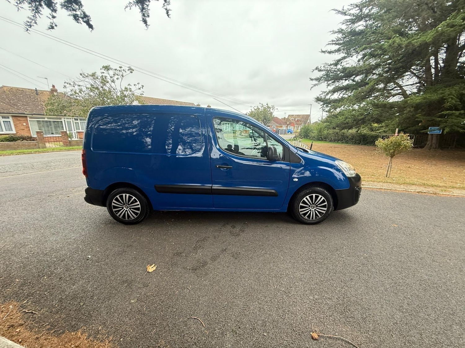 Used Peugeot Partner 2017 for sale - 77001098: Photo 5