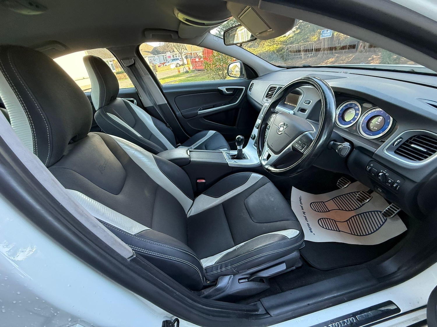 Used Volvo S60 2013 for sale - 76728878: Photo 18