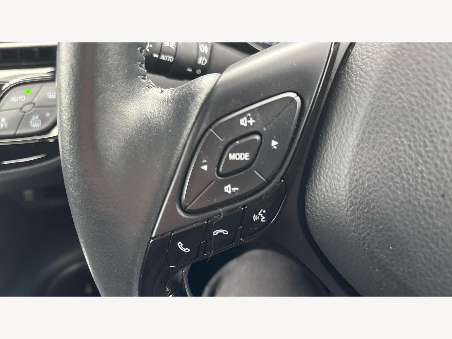 Used Toyota C-HR 2022 for sale - 77646371: Photo 24