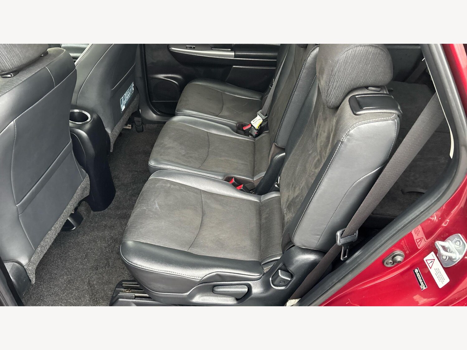 Used Toyota Prius+ 2020 for sale - 76952236: Photo 15