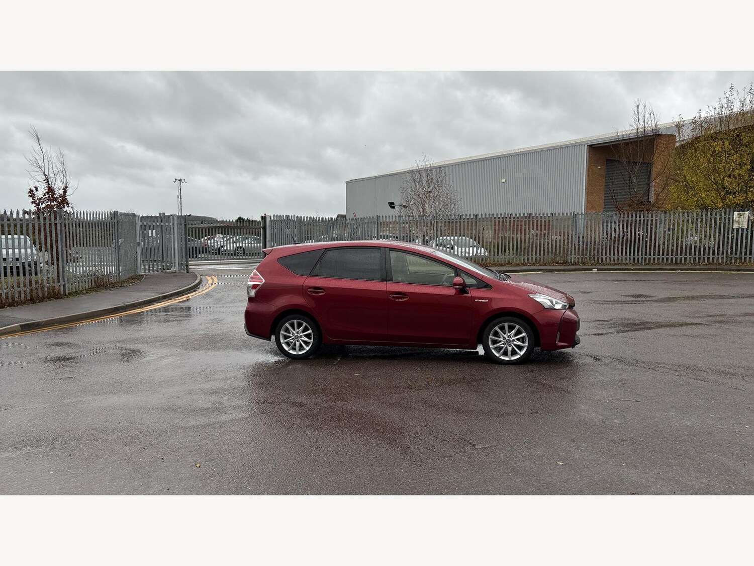 Used Toyota Prius+ 2020 for sale - 76952236: Photo 18