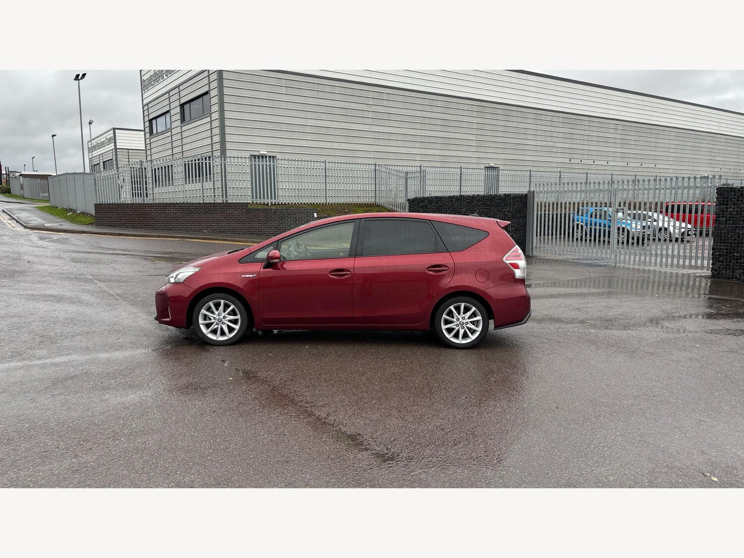 Used Toyota Prius+ 2020 for sale - 76952236: Photo 19