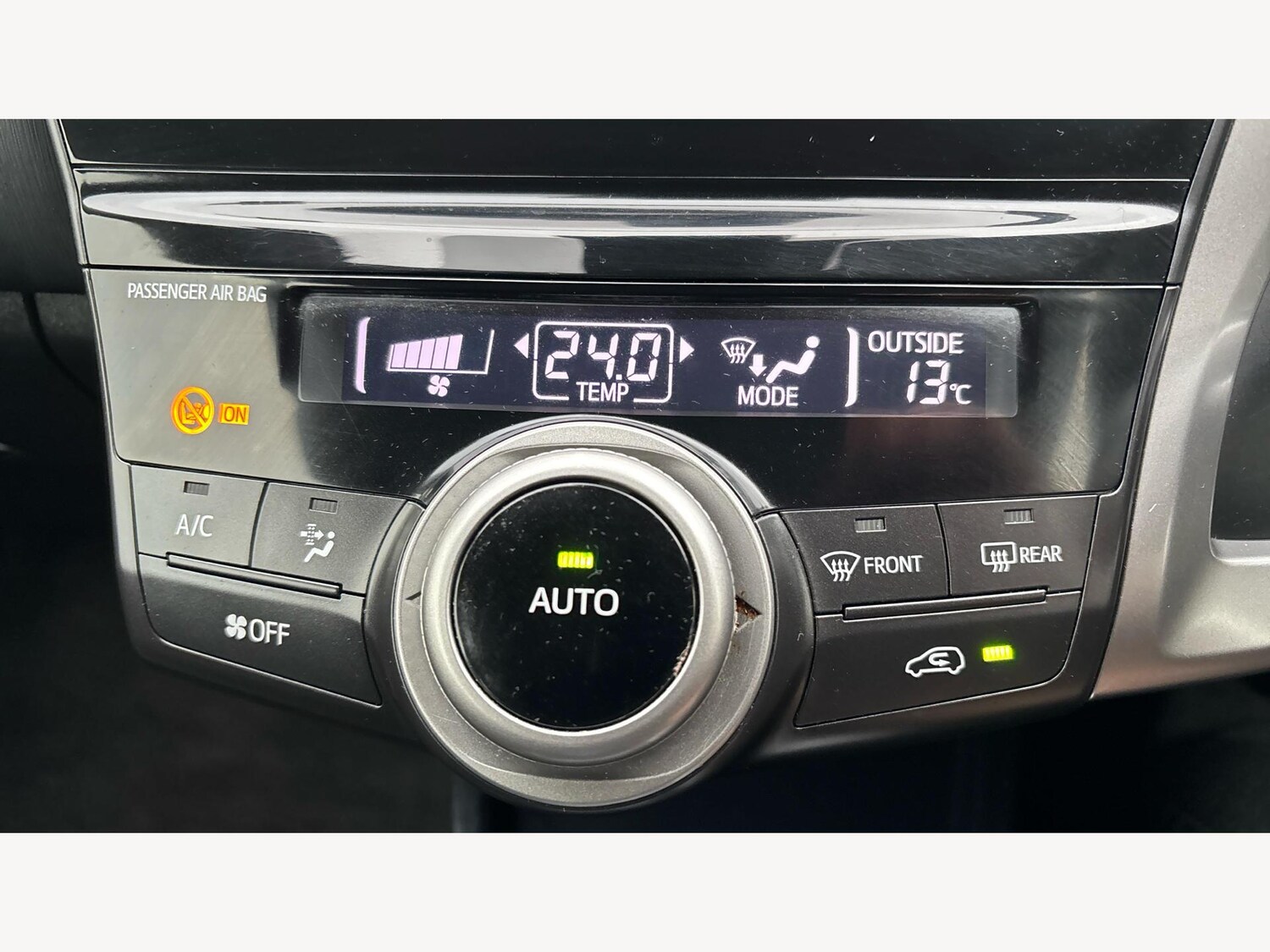 Used Toyota Prius+ 2020 for sale - 76952236: Photo 23