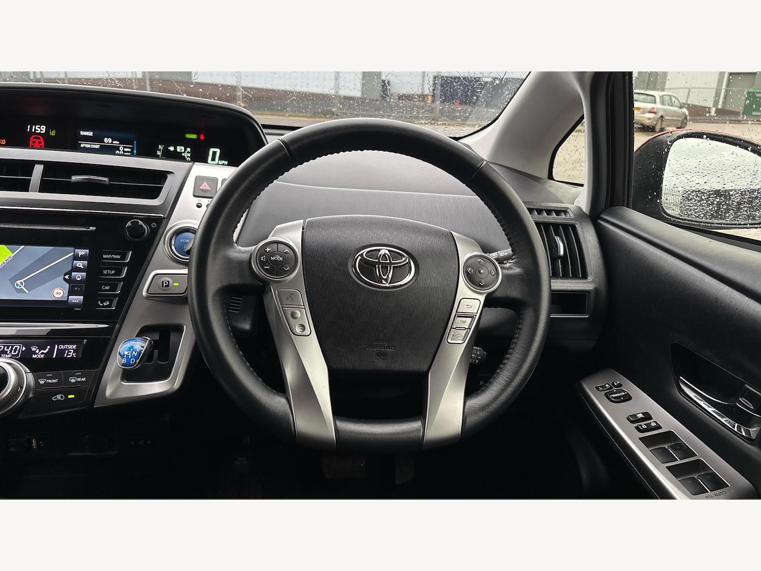 Used Toyota Prius+ 2020 for sale - 76952236: Photo 8