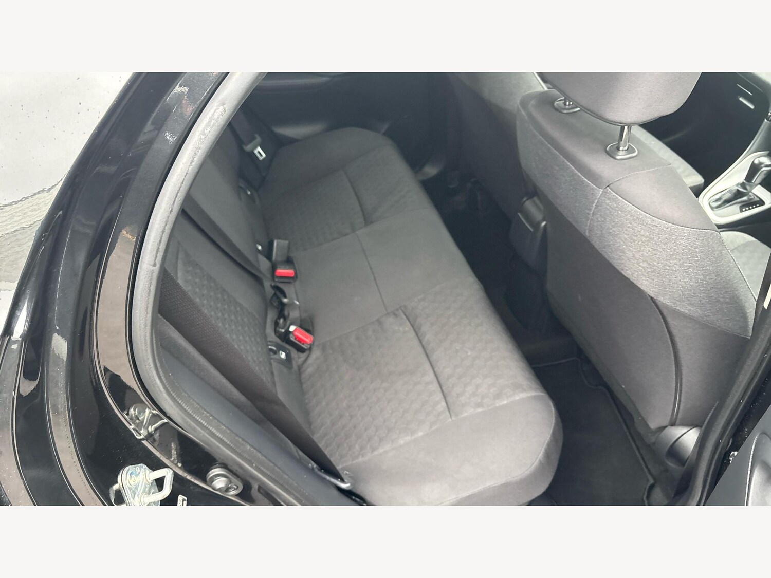 Used Toyota Yaris 2022 for sale - 76976441: Photo 14